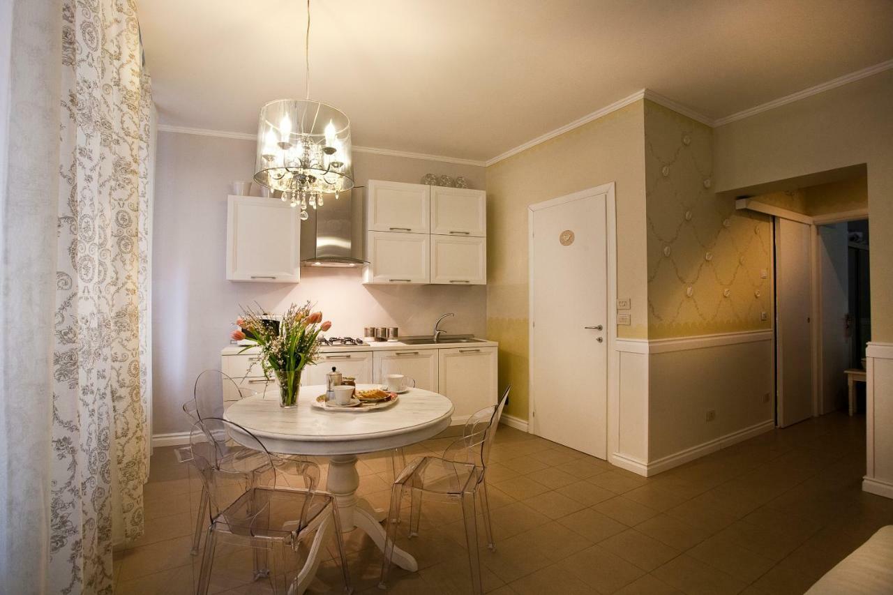 Appartement Casa Di Charme "Rosa-Rosae" à Vérone Extérieur photo