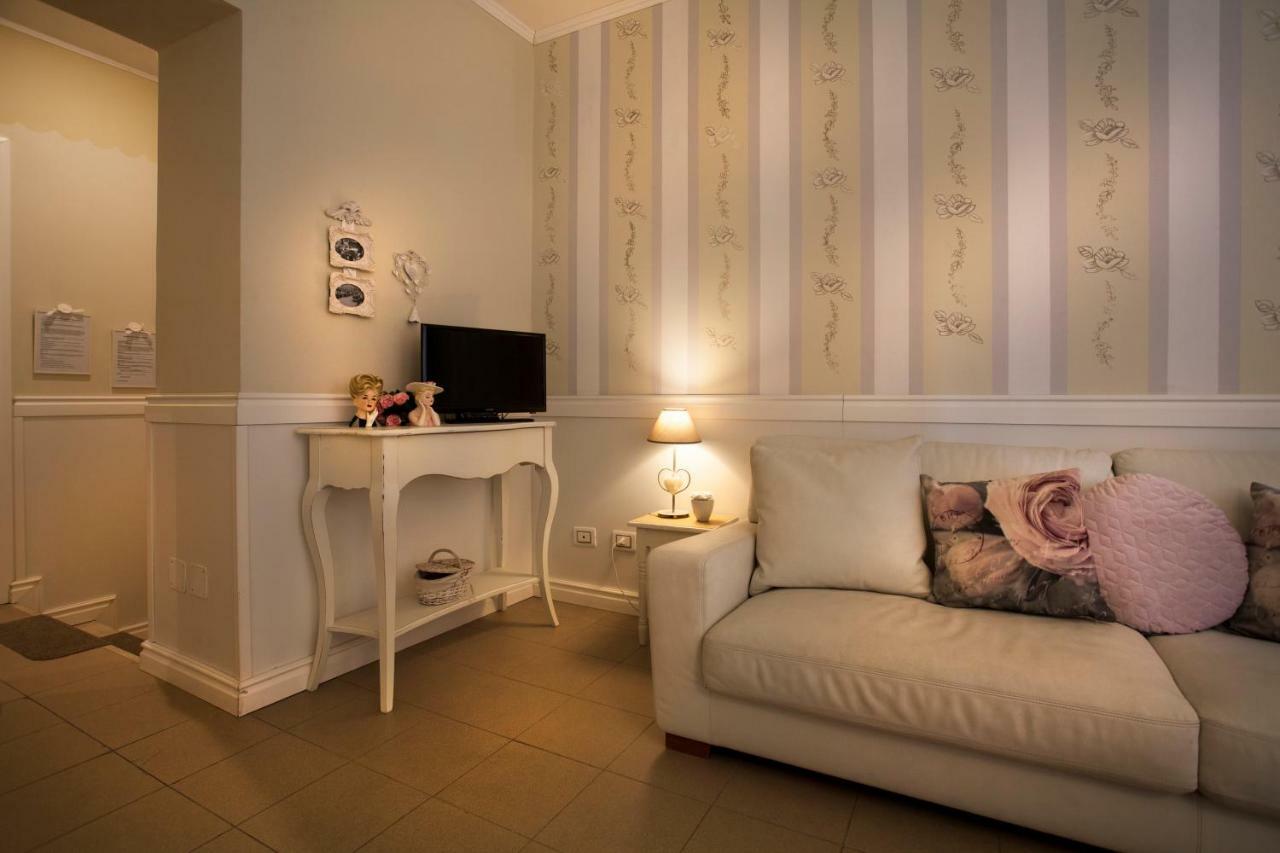 Appartement Casa Di Charme "Rosa-Rosae" à Vérone Extérieur photo